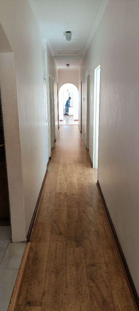 5 Bedroom Property for Sale in Table View Western Cape